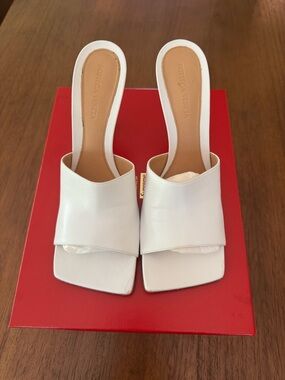 Bottega Veneta White Leather Square-Toe Slide Mules